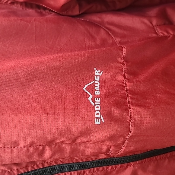 Eddie Bauer hooded windbreaker - Picture 4 of 12